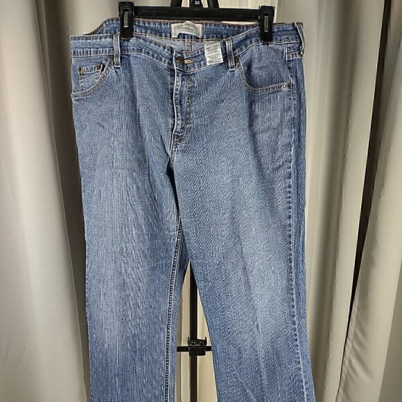 Levi's Denim - Levi's Women's Vintage Misses Bootcut Five Pocket Jeans (Size 16M)